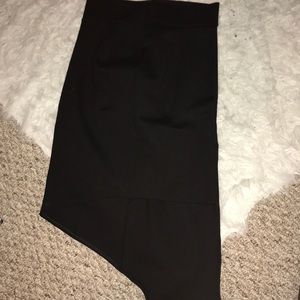 Black, high-low, skirt